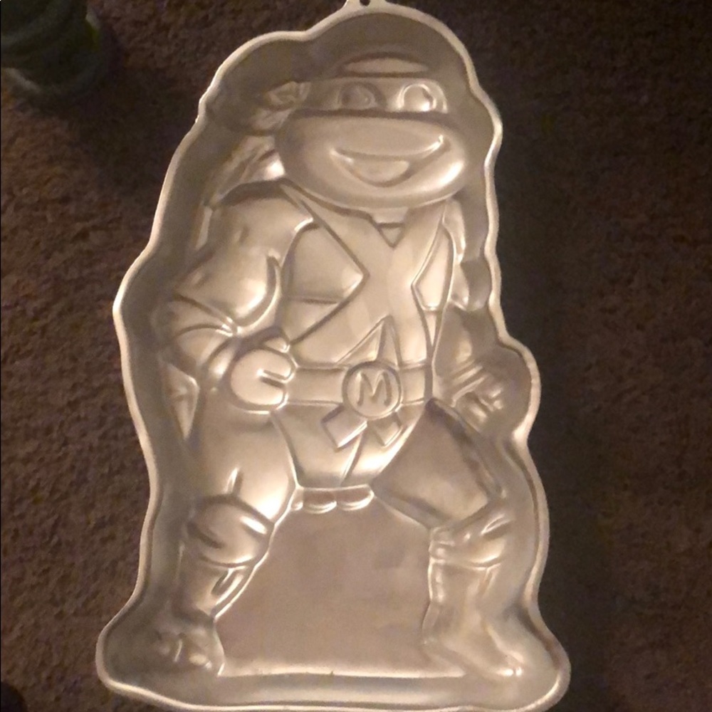 Teenage Mutant Nija Turtle Cake Pan 1989